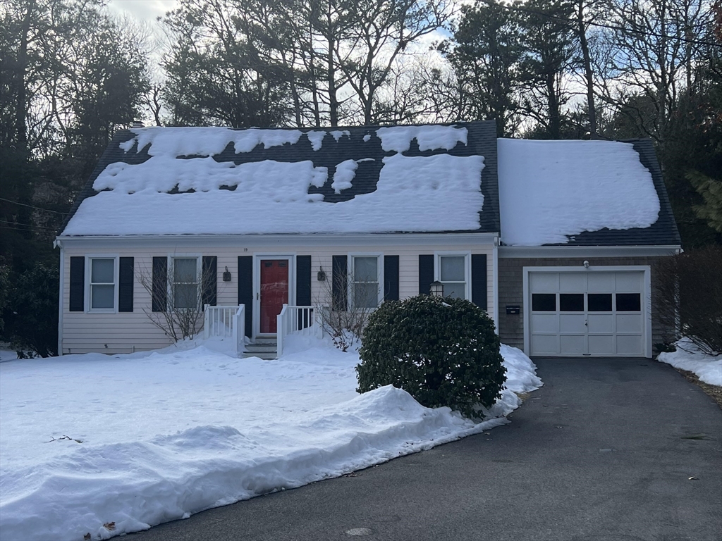 19 Marrick Ct, Barnstable, Massachusetts 02632