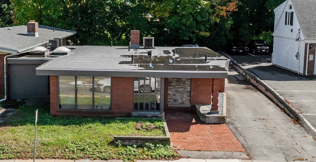 54 Winthrop St, Taunton, Massachusetts 02780