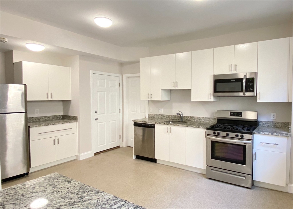 44 Waverly Street, Boston, Massachusetts 02119