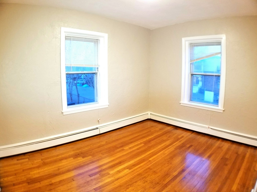 167 North Common Street, Lunenburg, Massachusetts 01905