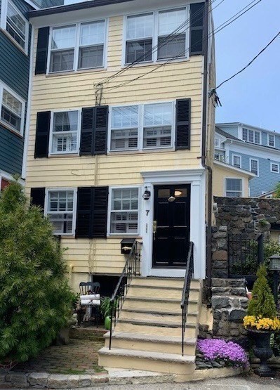 7 Lee Street, Marblehead, Massachusetts 01945