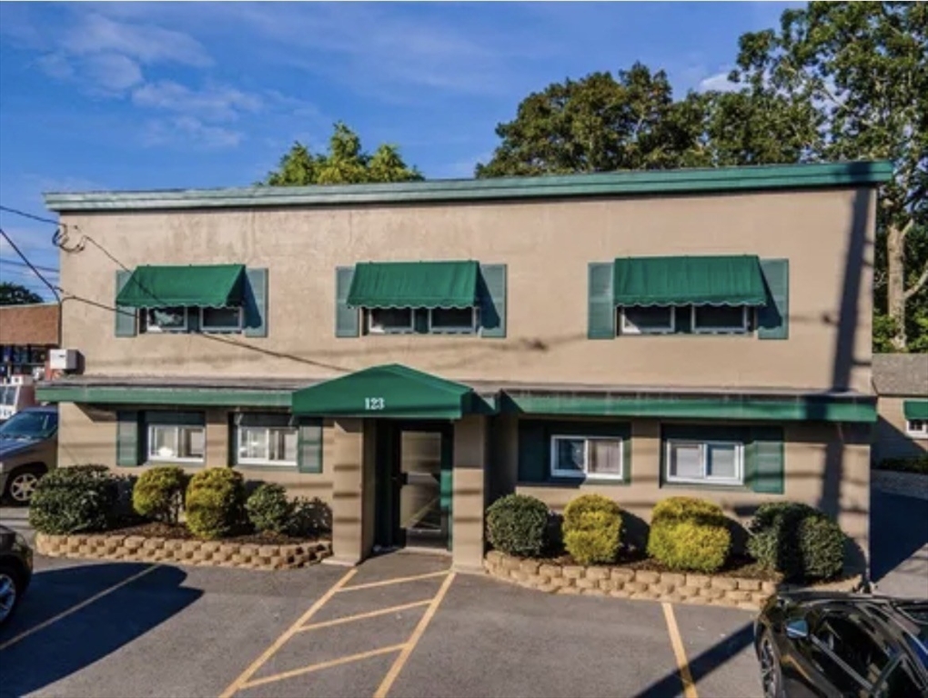 123 Sconticut Neck Road, Fairhaven, Massachusetts 02719