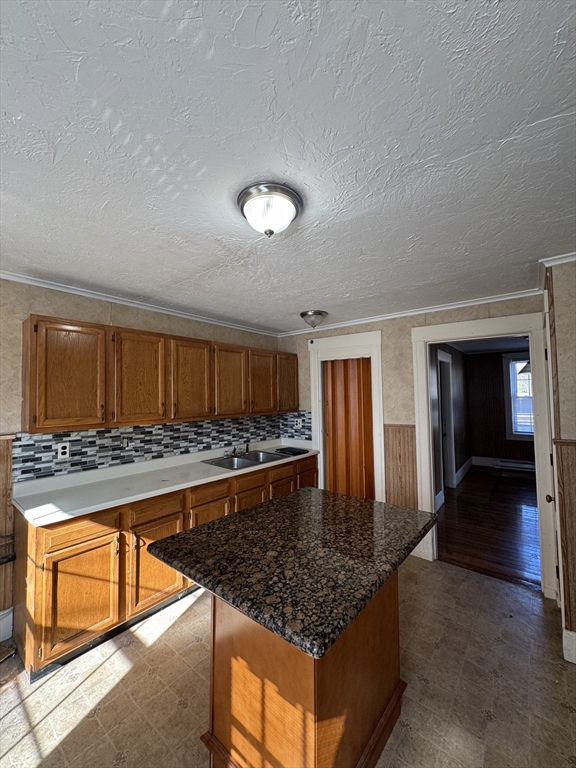 253 Main, Leicester, Massachusetts 01611