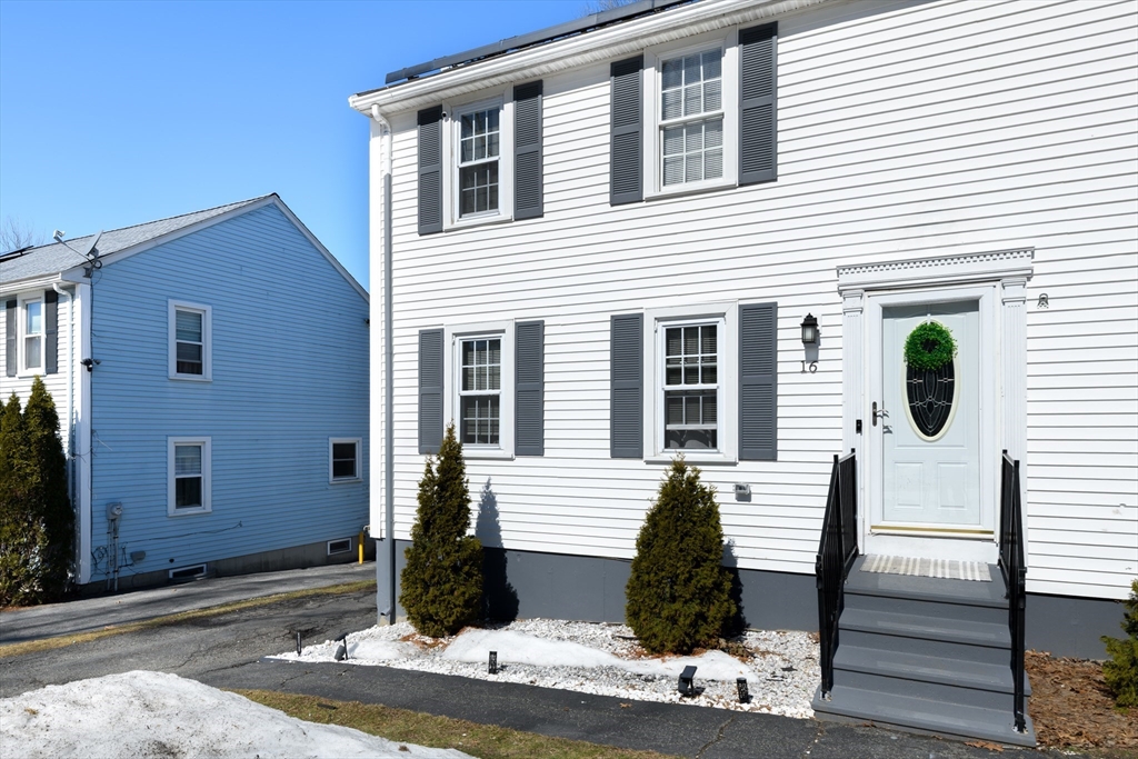 16 Vincent Cir, Worcester, Massachusetts 01604