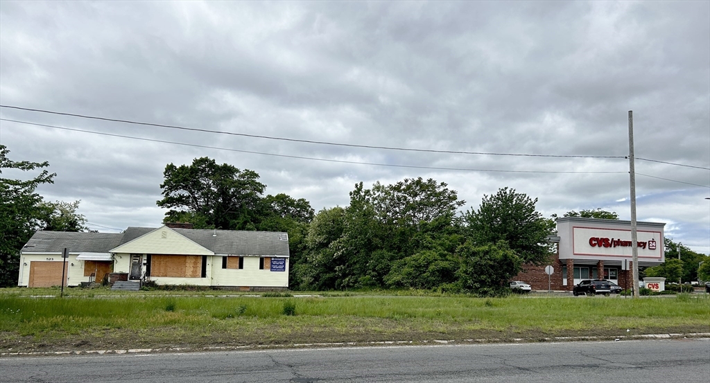 523 James St, Chicopee, Massachusetts 01020