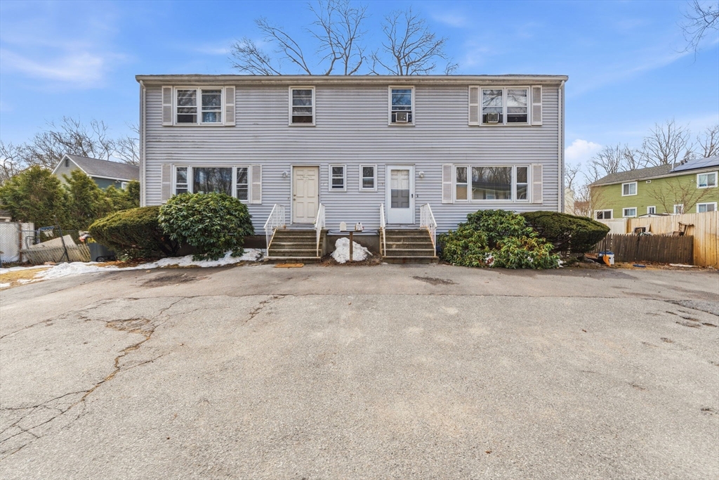 11 Harmony Ln, Framingham, Massachusetts 01702