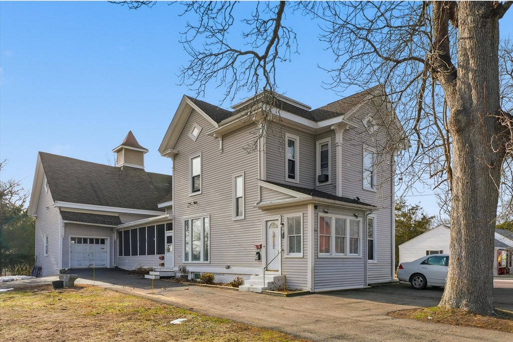 156 N Broadway, Haverhill, Massachusetts 01832