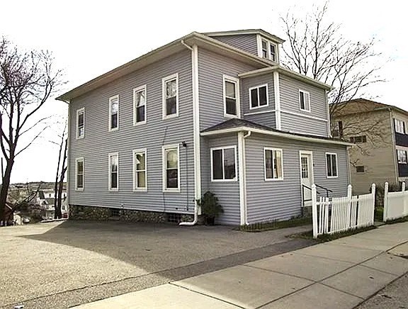 56 Plantation St, Worcester, Massachusetts 01604