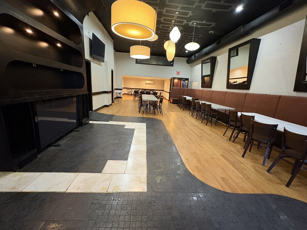 201 S Main St, Fall River, Massachusetts 02721