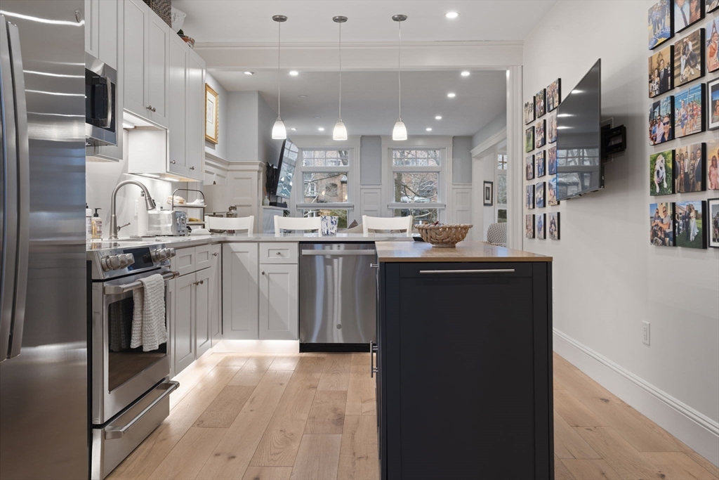 1797 Beacon St, Brookline, Massachusetts 02445