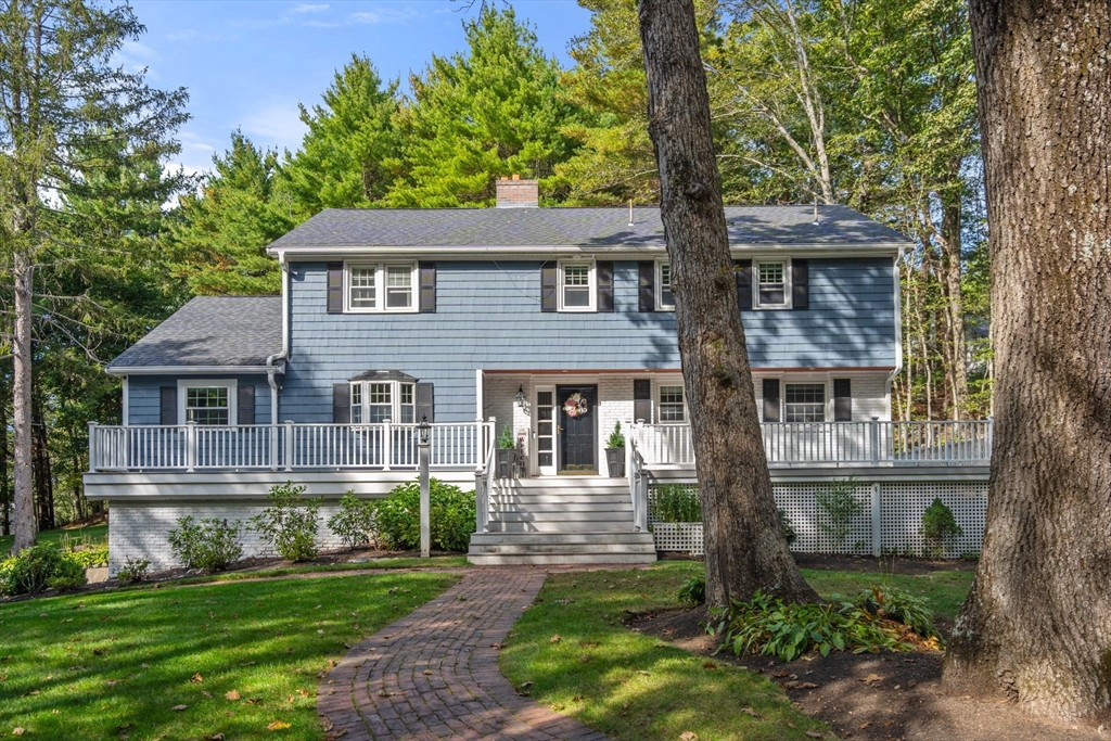 25 Cedar Hill Rd, Dover, Massachusetts 02030