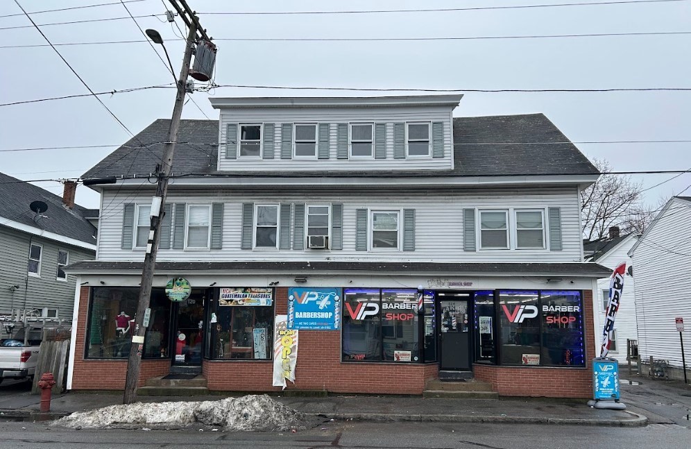 120 Lakeview Ave, Lowell, Massachusetts 01850