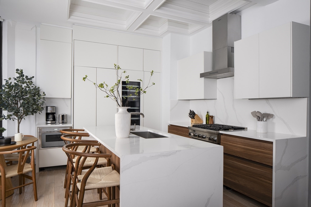 132 Boylston, Boston, Massachusetts 02116