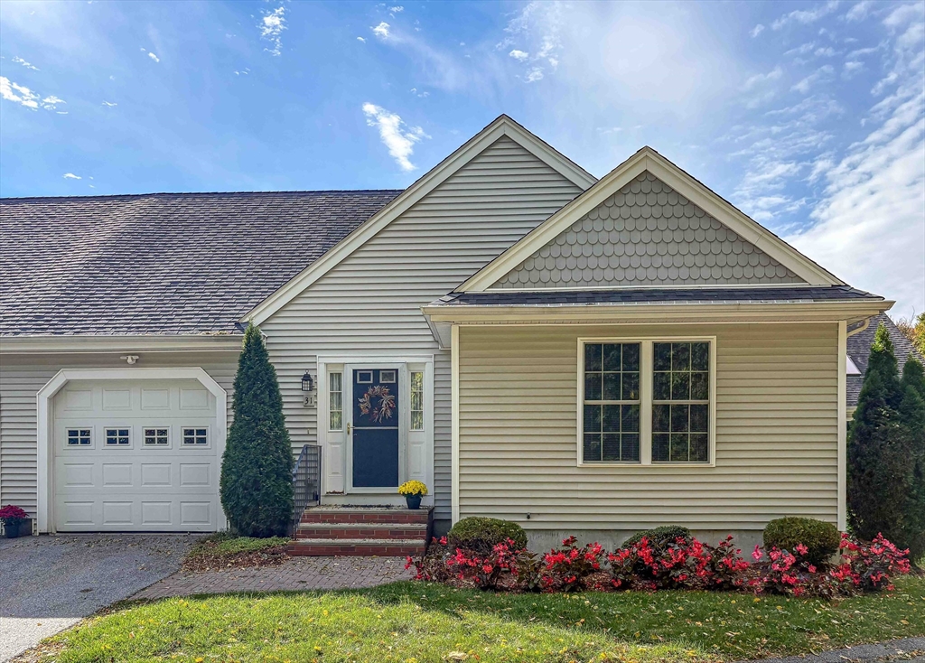 31 Enaya Circle, Worcester, Massachusetts 01606