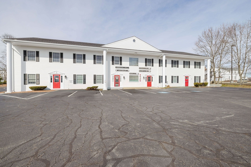 63 Winthrop St, Taunton, Massachusetts 02780