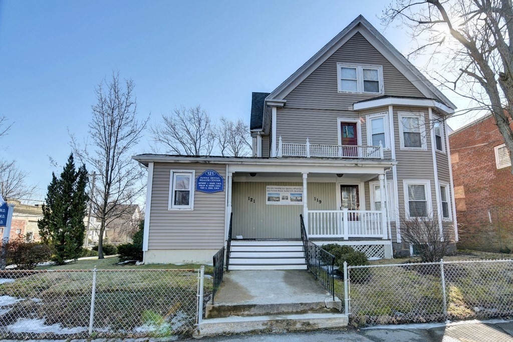 119-121 Billings Rd, Quincy, Massachusetts 02171