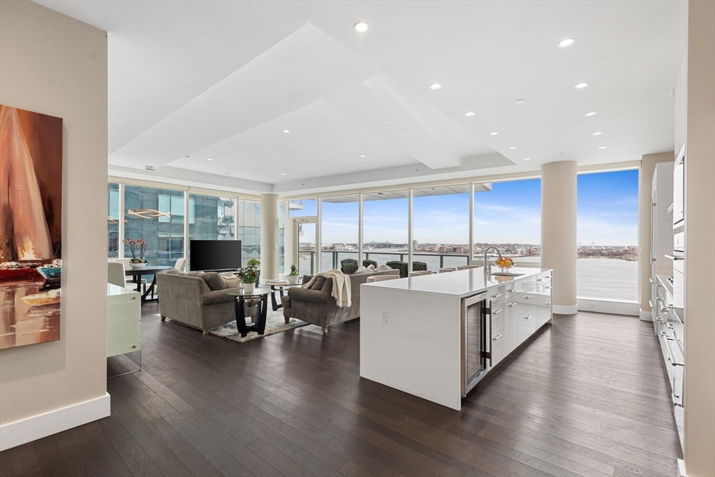 50 Liberty Dr, Boston, Massachusetts 02210