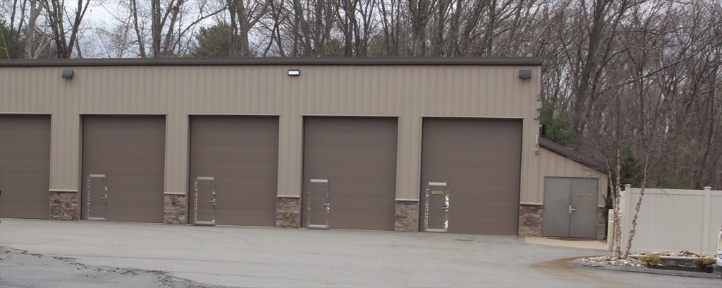 2302 Turnpike St, North Andover, Massachusetts 01845