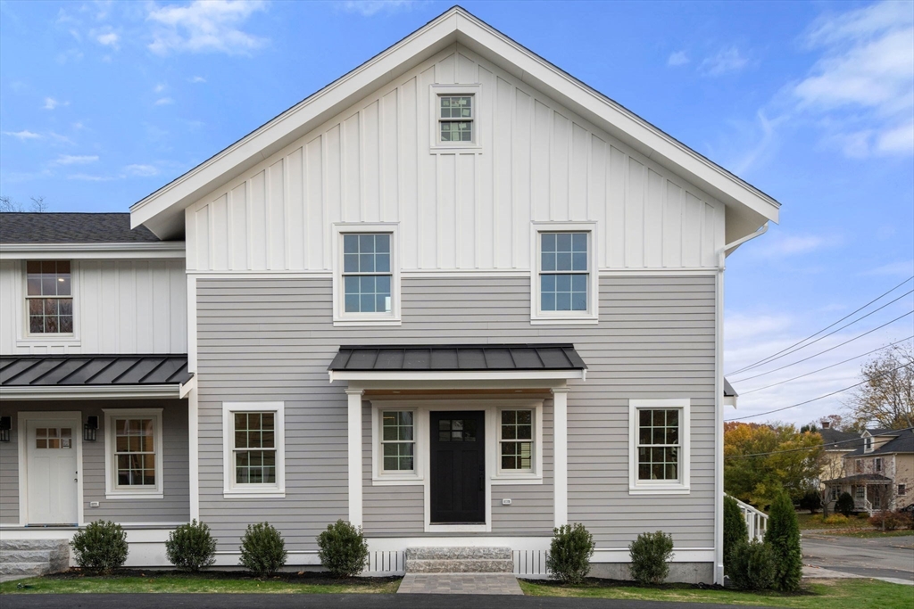 63 Oak Street, Wellesley, Massachusetts 02482