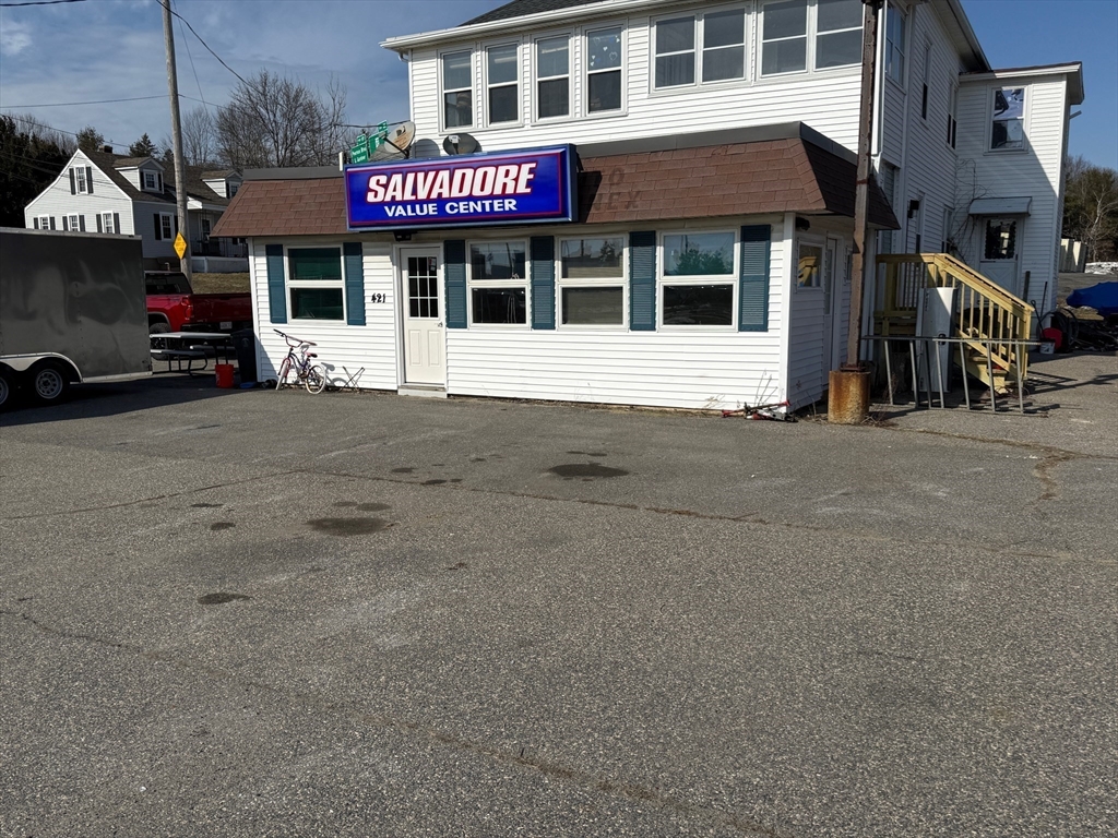 421 West Broadway, Gardner, Massachusetts 01440
