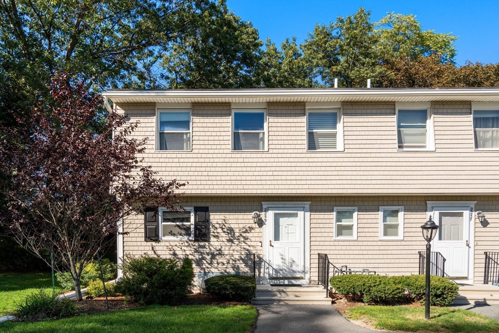 2259 Commonwealth, Newton, Massachusetts 02466