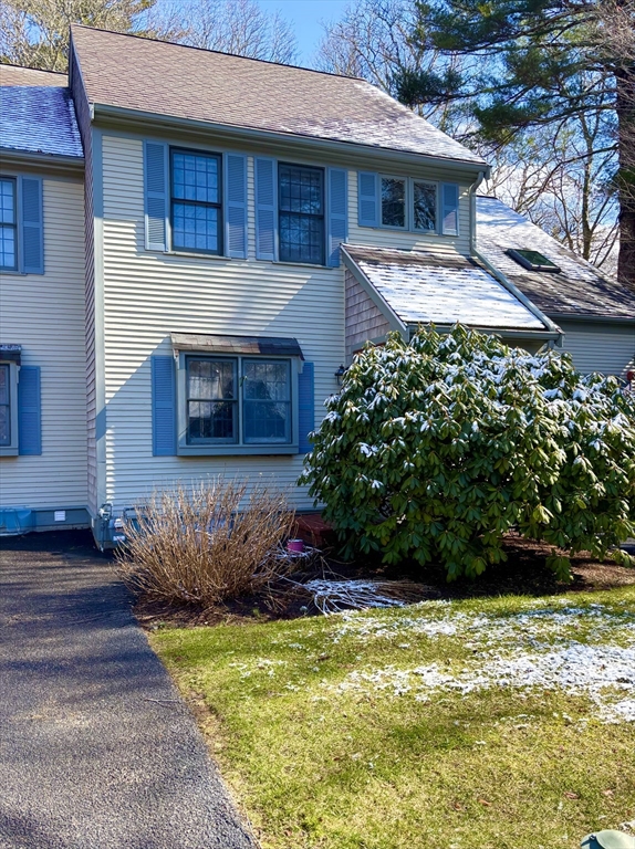 35 Santuit Pond Way, Mashpee, Massachusetts 02649