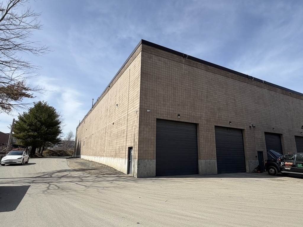 25 Sullivan Rd, Billerica, Massachusetts 01821