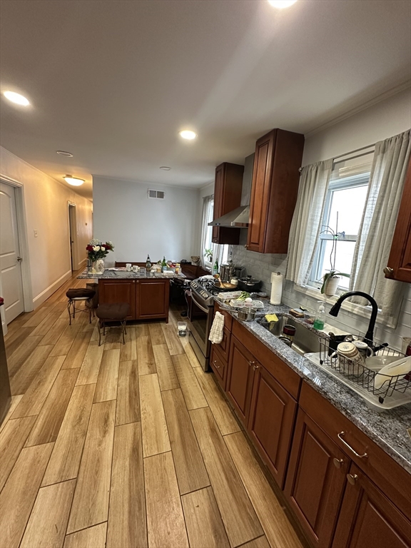 10 Fitz Tr, Chelsea, Massachusetts 02150