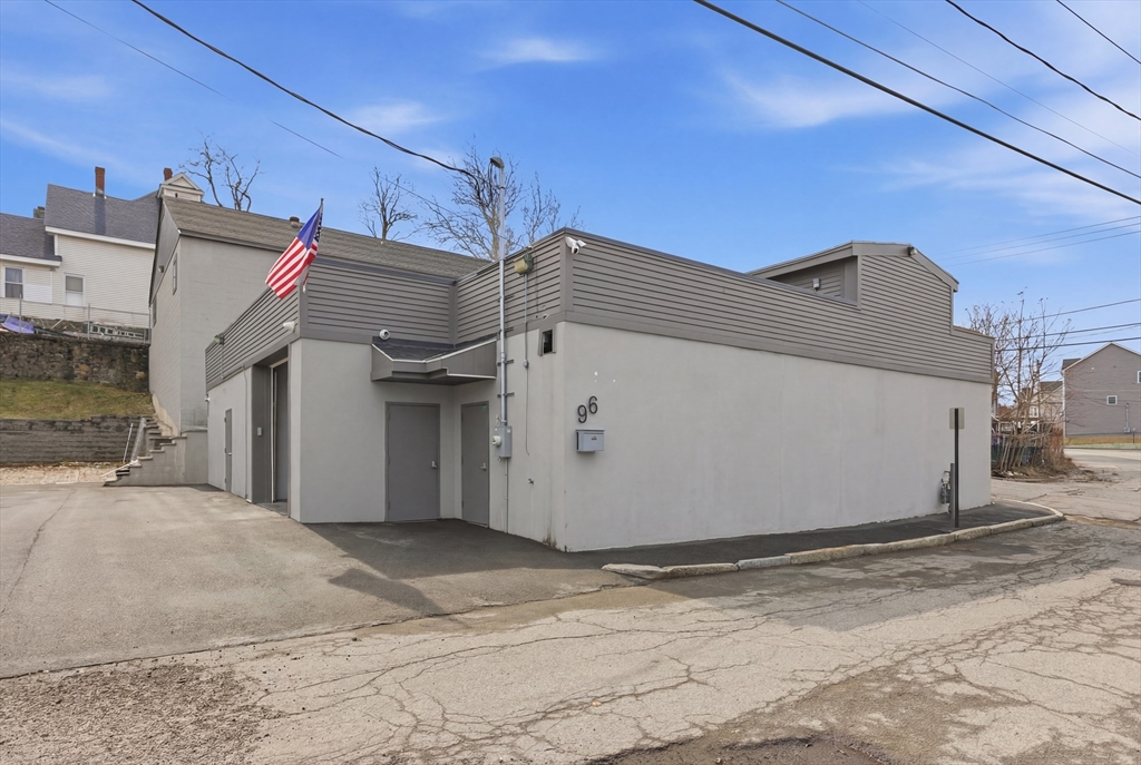 20 & 26 Howard St, Lowell, Massachusetts 01851
