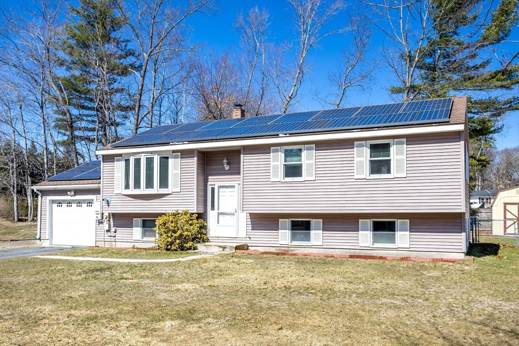 65 Gordon Street, Leominster, Massachusetts 01453