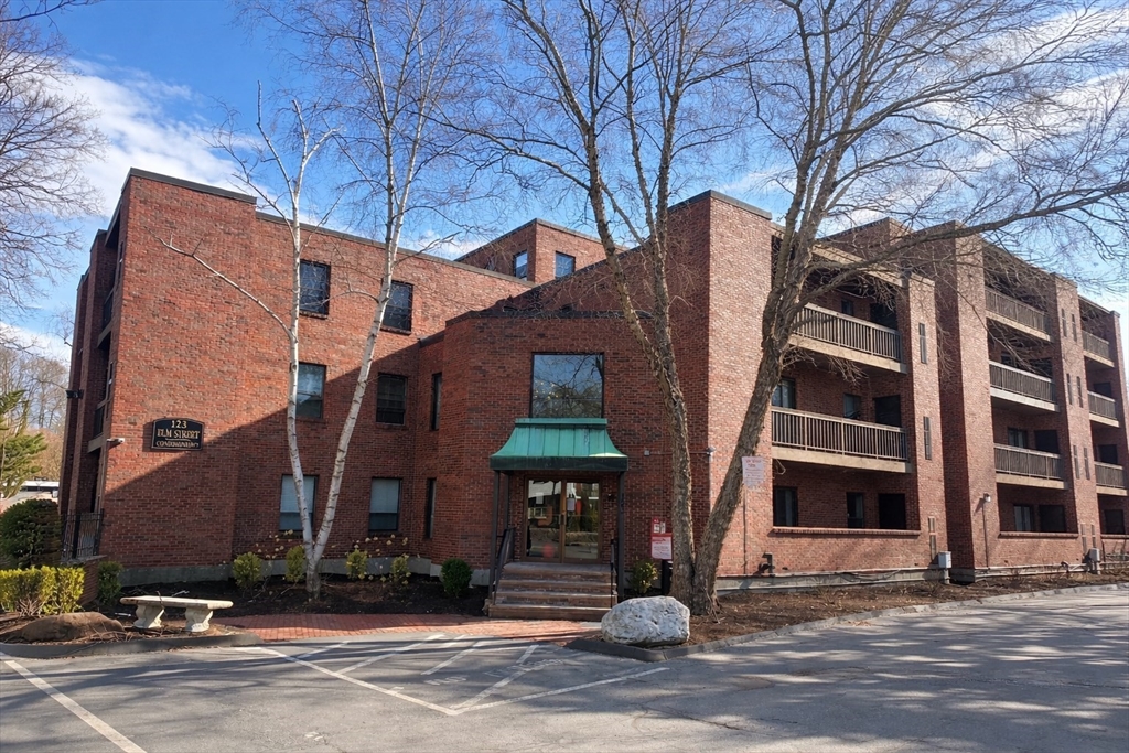 123 Elm St, Quincy, Massachusetts 02169