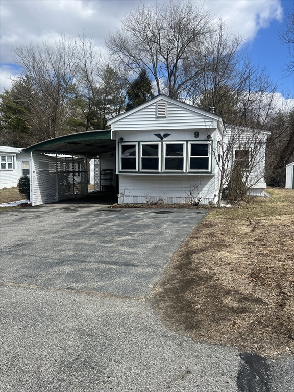 9 Rebecca Avenue, Hudson, Massachusetts 01749