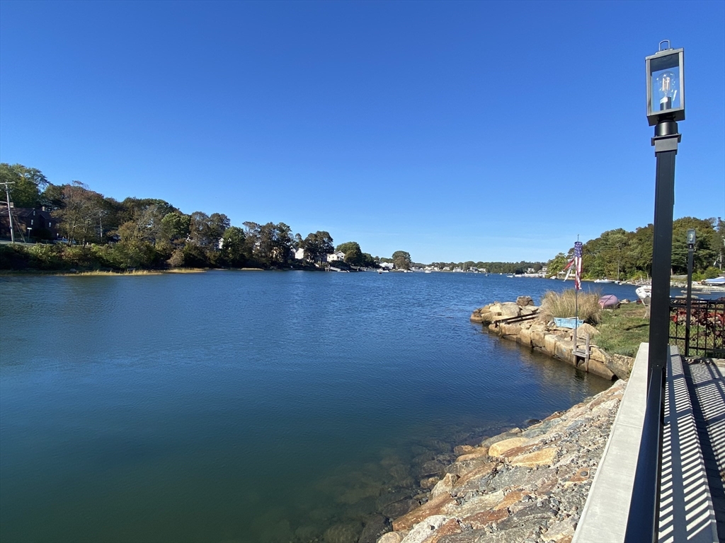 406 Washington Street, Gloucester, Massachusetts 01930