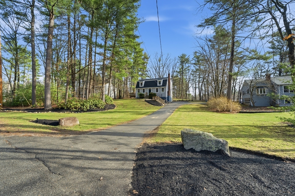 18 Emery Rd, Townsend, Massachusetts 01469