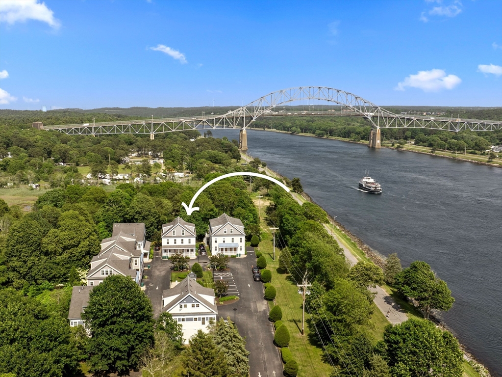 5 Honora Ln, Bourne, Massachusetts 02532