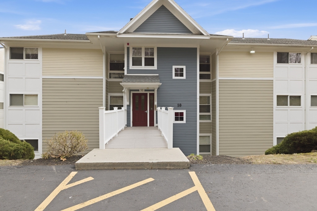 26 Beacon Street, Burlington, Massachusetts 01803