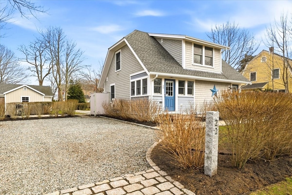 20 Nye Rd, Falmouth, Massachusetts 02540