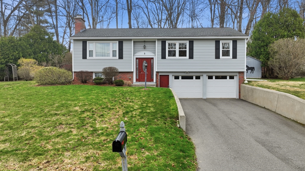 5 Westview Ter, Easthampton, Massachusetts 01027