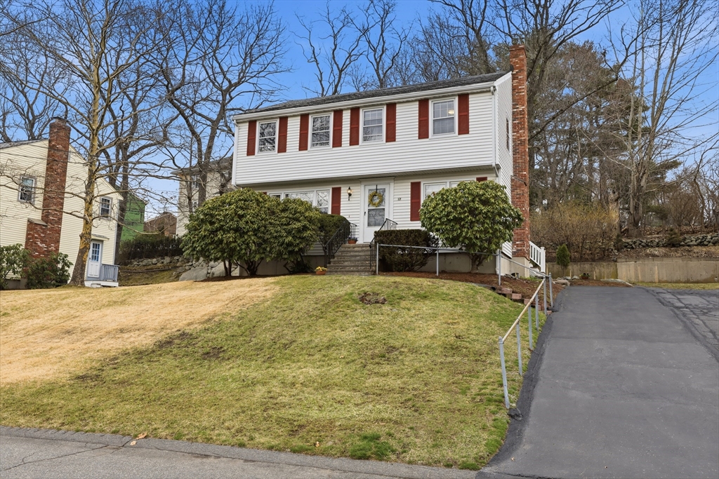 17 Circle Road, Lexington, Massachusetts 02420