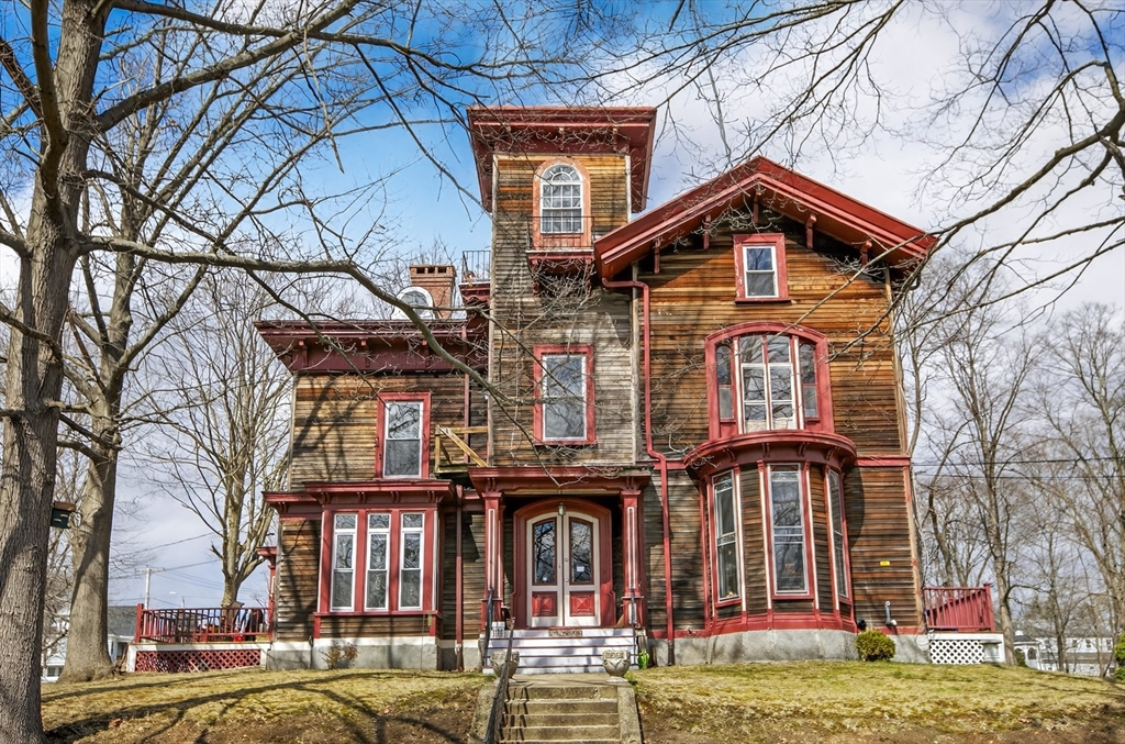 4 Mount Vernon St, Haverhill, Massachusetts 01830