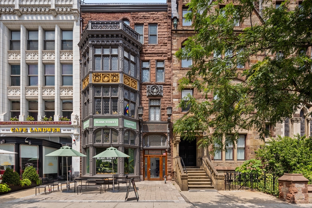 647 Boylston, Boston, Massachusetts 02116