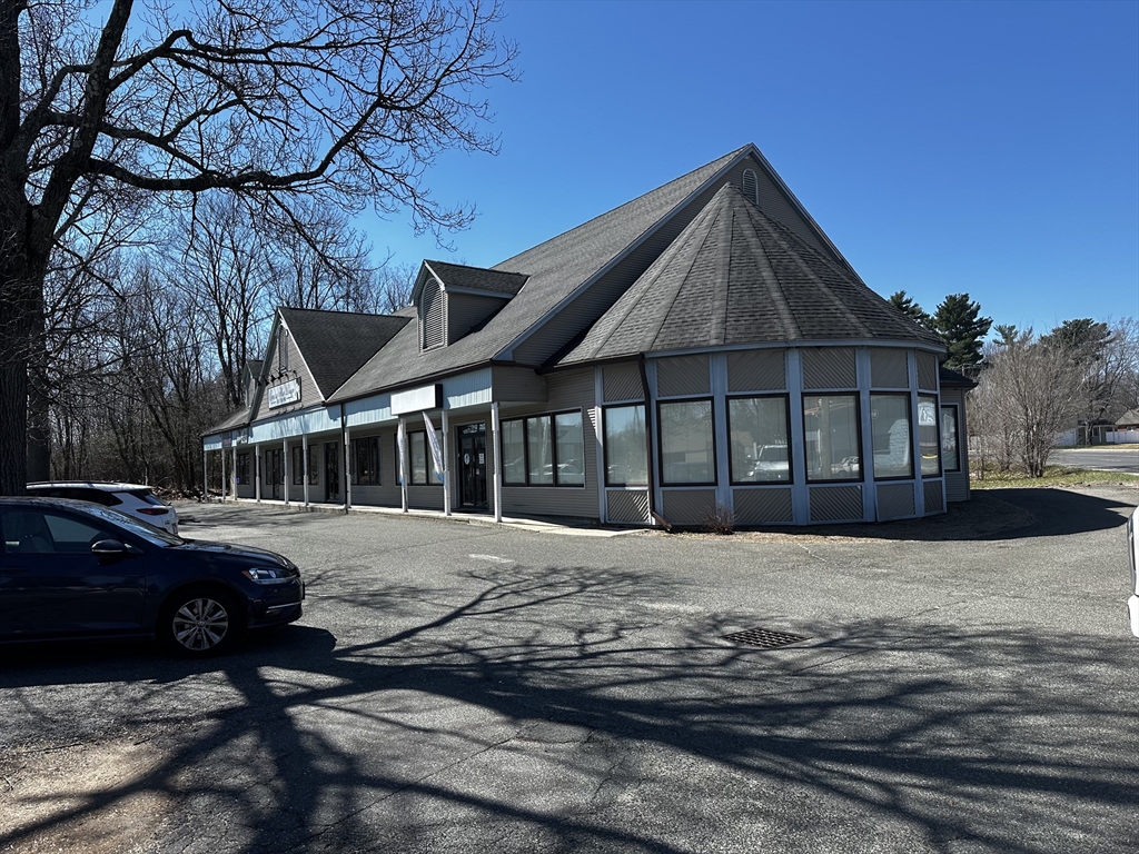 16-24 Arnold Ave, Springfield, Massachusetts 01109