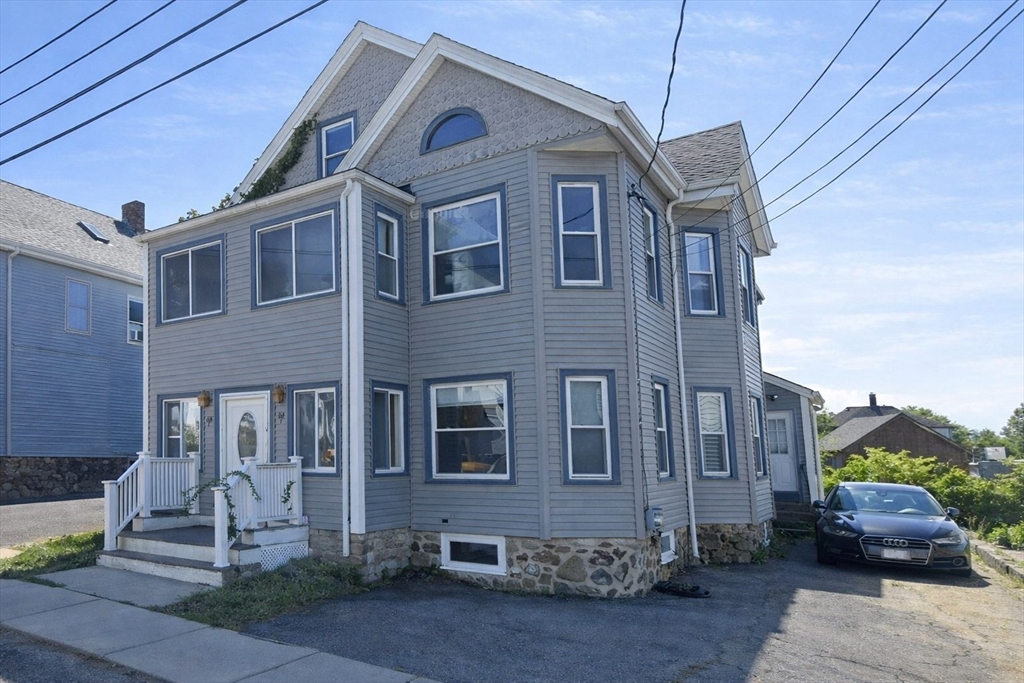 15 Underwood Park, Waltham, Massachusetts 02453