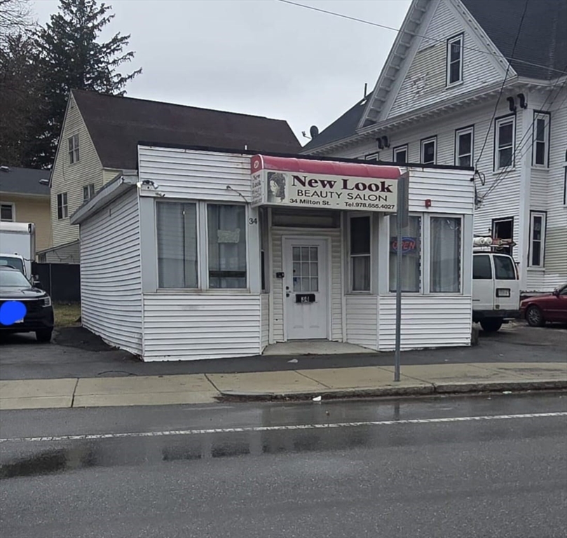34 Milton, Lawrence, Massachusetts 01841