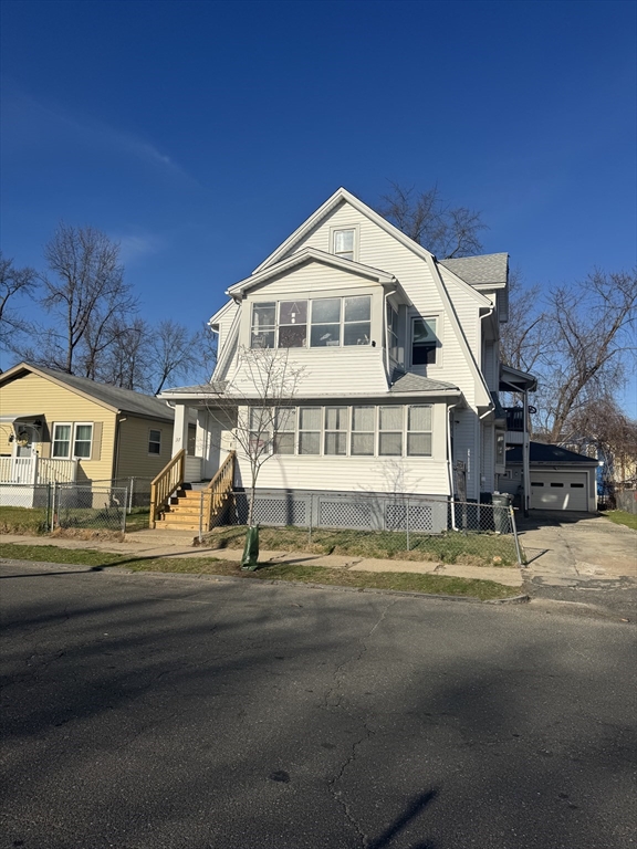 37-39 Dawes St, Springfield, Massachusetts 01109