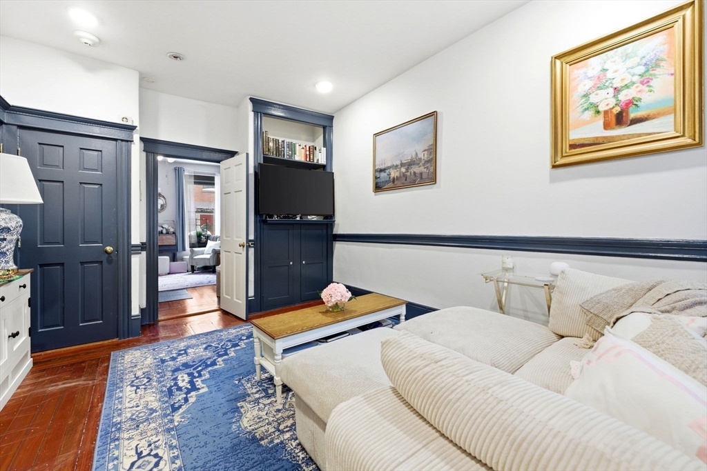 49 Revere Street, Boston, Massachusetts 02114