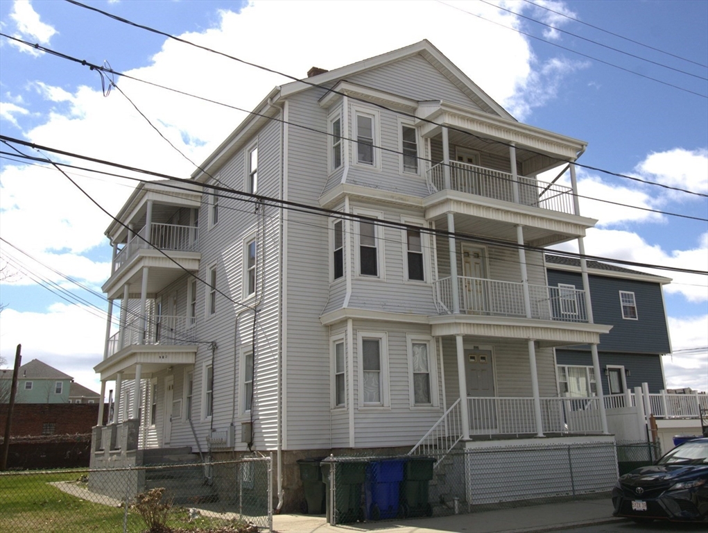 771 Globe St, Fall River, Massachusetts 02724