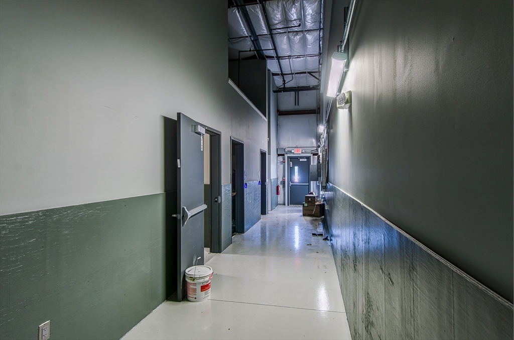 16 High, Plainville, Massachusetts 02762