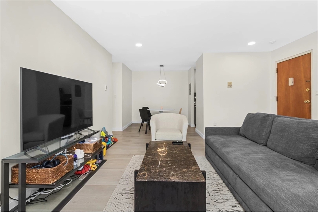 251 Rock St, Norwood, Massachusetts 02062