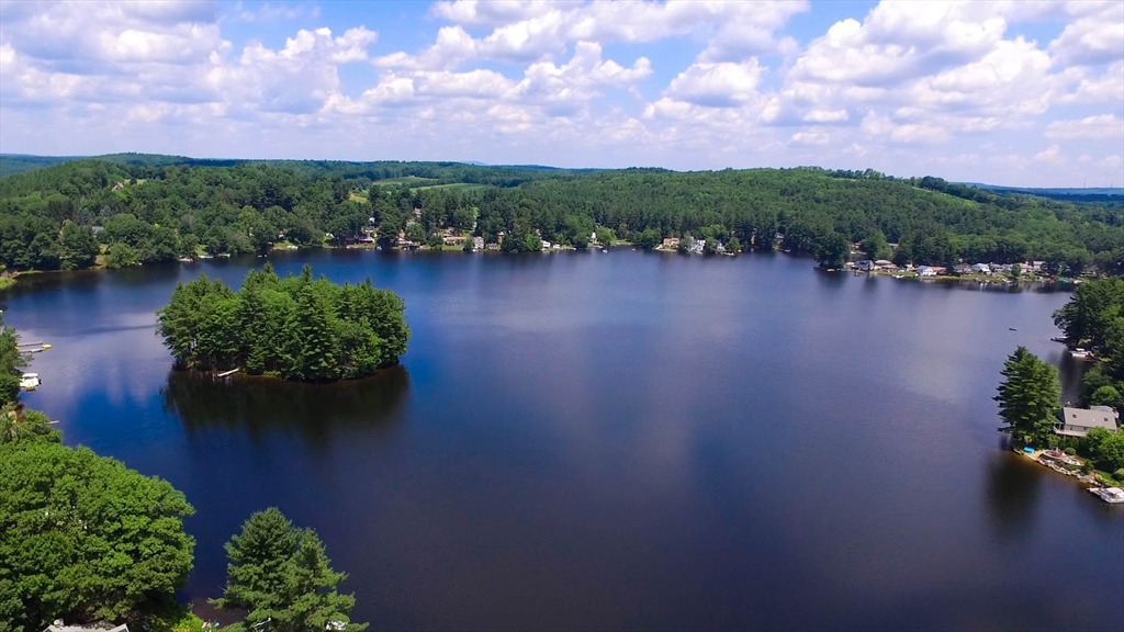 7 Cedar Road, Spencer, Massachusetts 01562